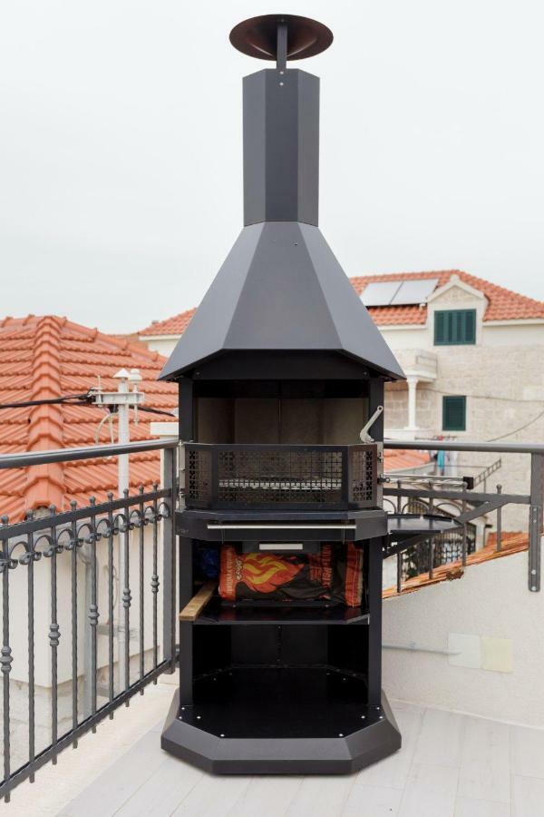 Appartamento House Rokastone